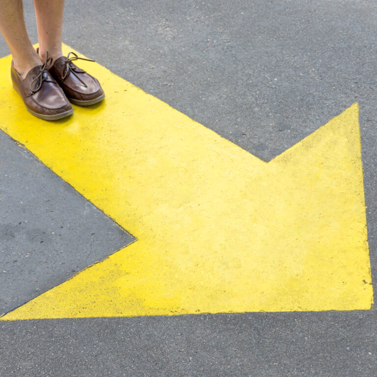 41665810-1721330198447-675dad3ef689b-768x768 Podcasts no seu aplicativo